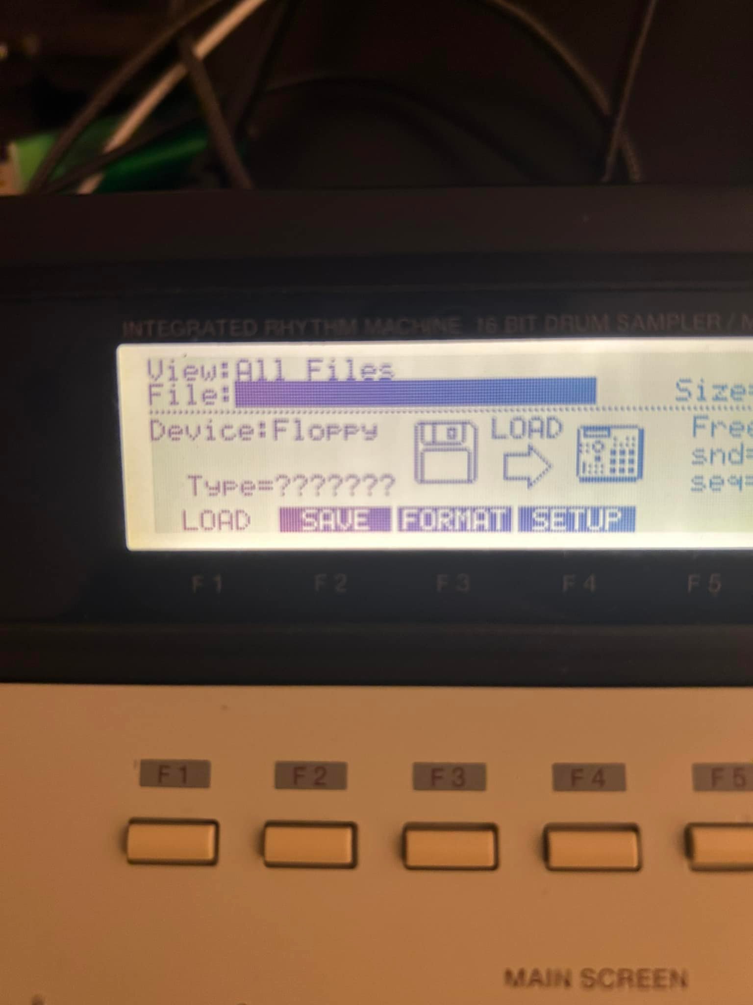 Why can't my MPC 2000XL find HFE files?