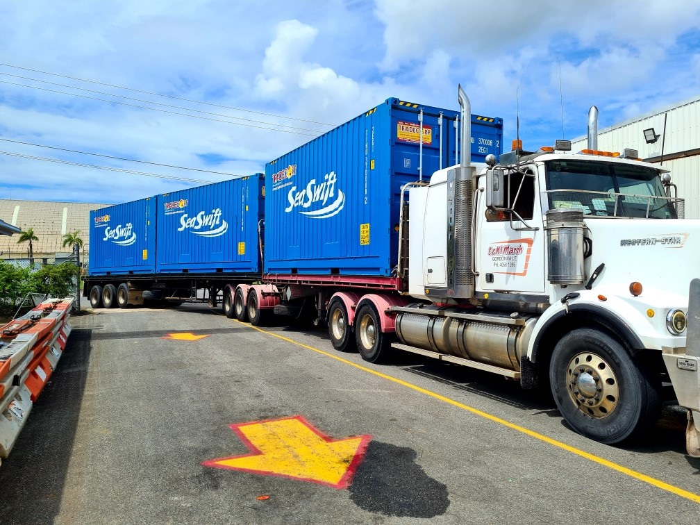 Sea - On the road with Sea Swift. Let's get loading 💪🏽 #SeaSwift # ...