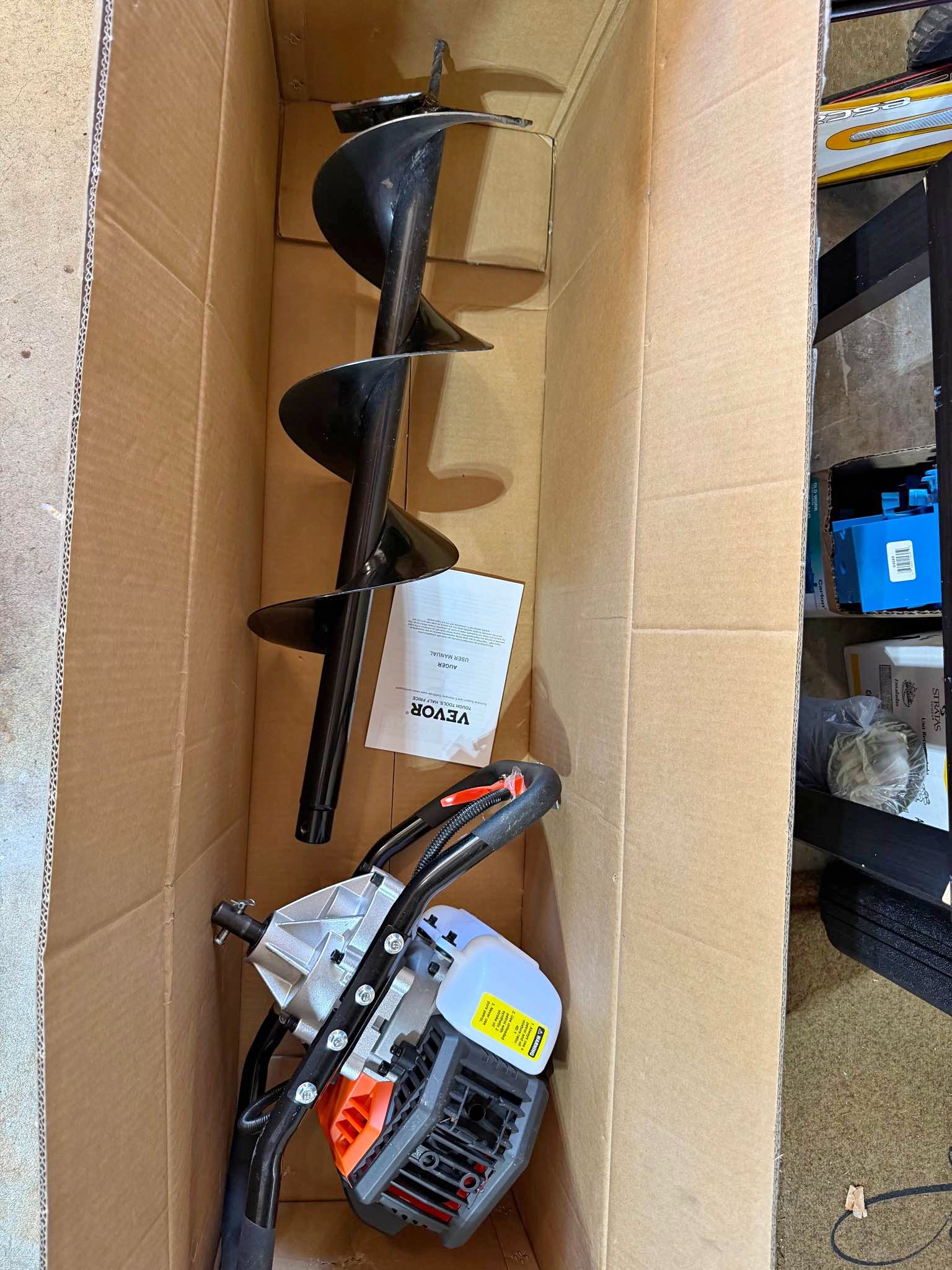 VEVOR 52cc Gas Powered Post Hole Digger / Earth Auger — Like New ...