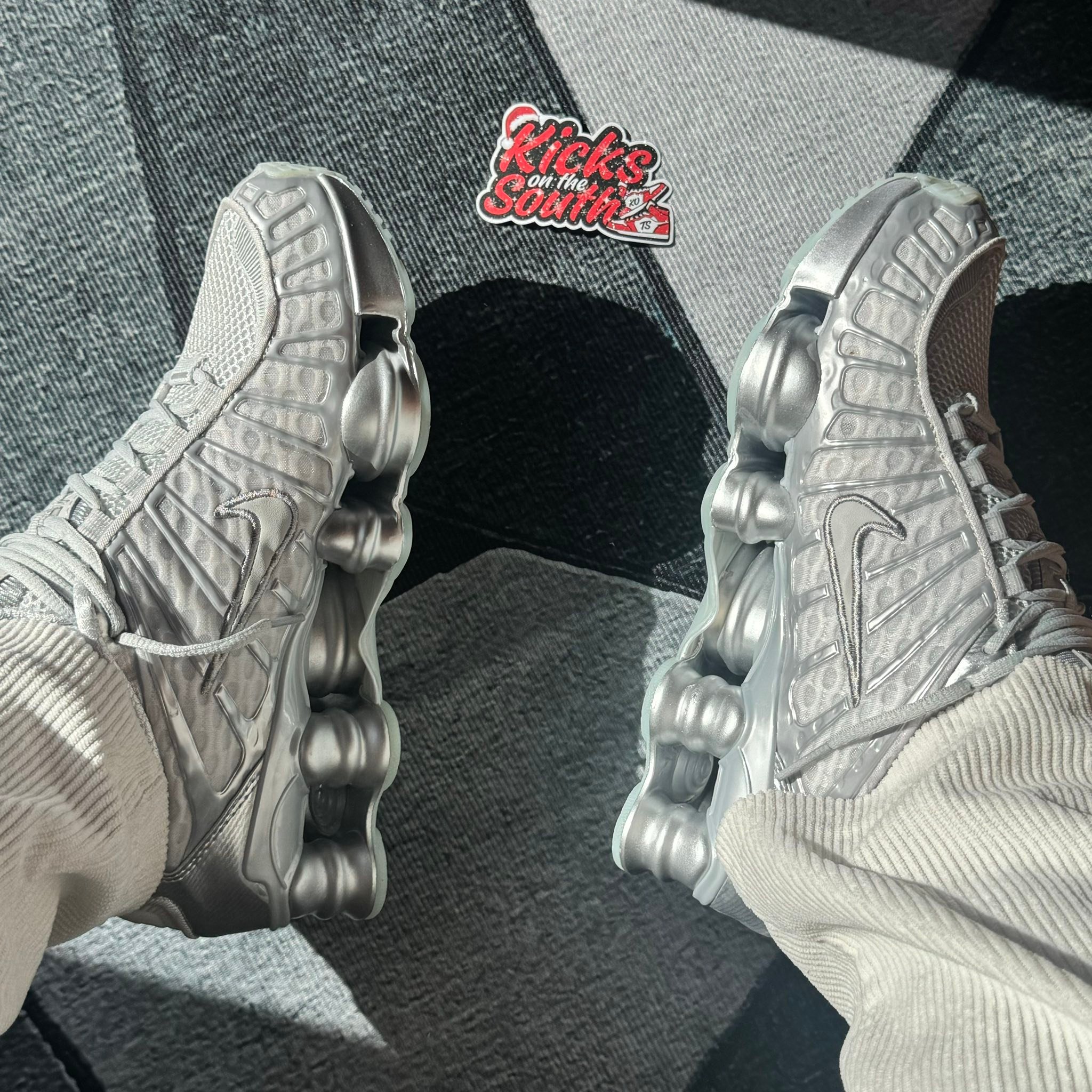 NIKE SHOX TL “GREY”? ₱1,799 ONLY (Less 200) Size Available: 42 