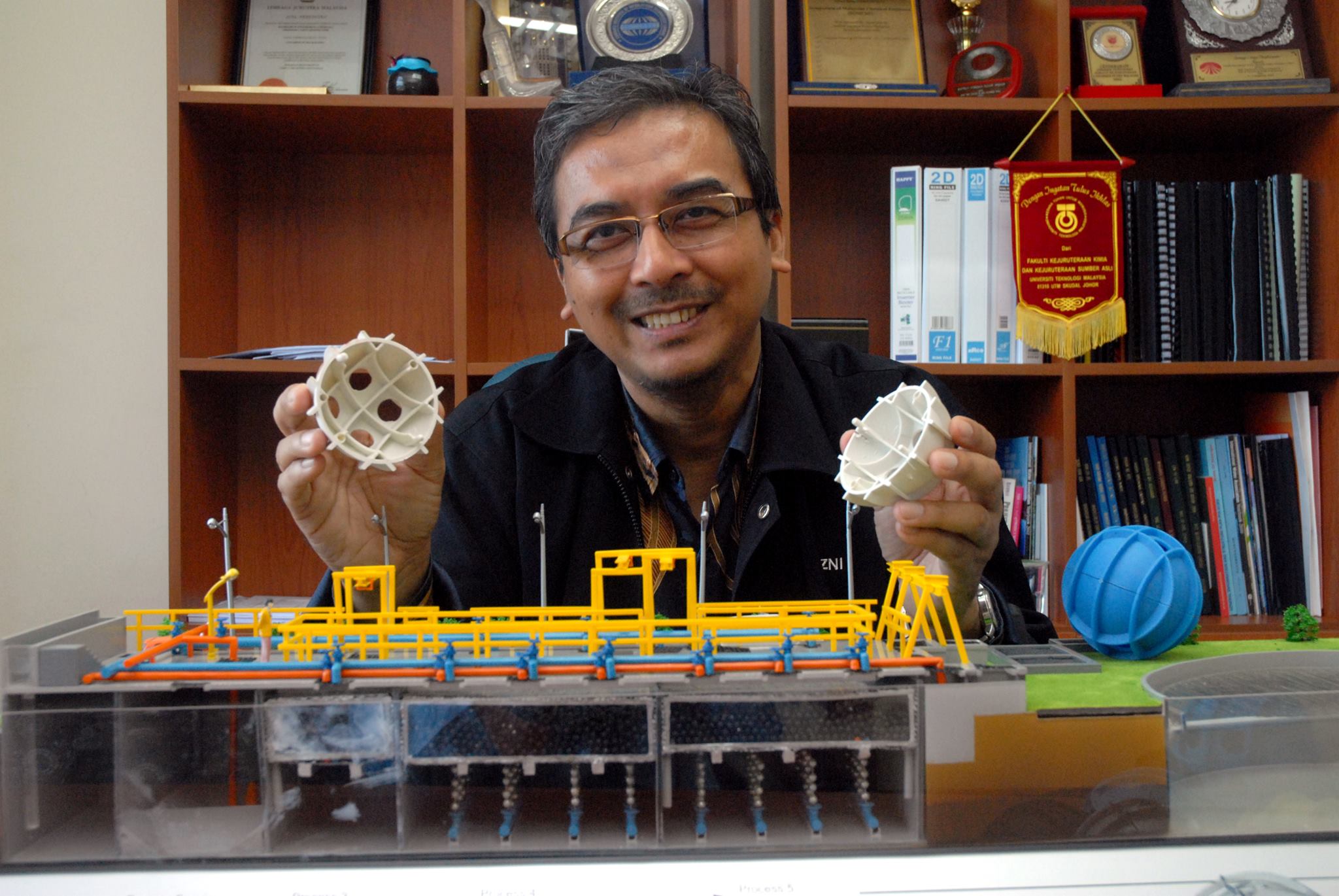 Universiti Putra Malaysia - Prof. Dr. Azni Idris Prof. Dr. Azni Idris ...