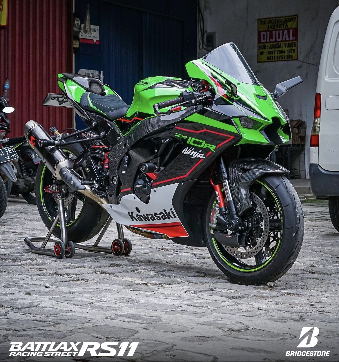 The Kawasaki ZX10R, original equipped with Bridgestone Battlax