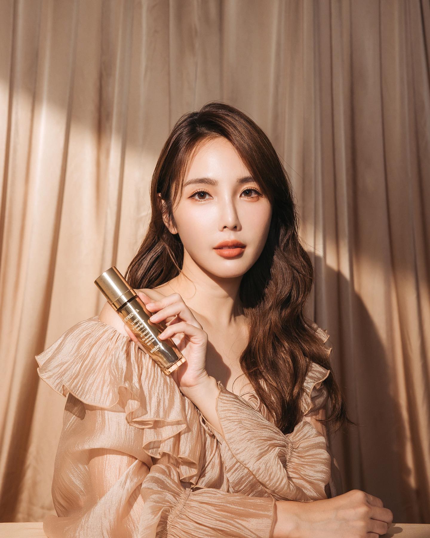 Catherine C 朱琦郁 - 上節目的時候我發現好多演藝圈的姊姊都不受歲月的牽制，外表看起來的狀態還是非常的年輕...