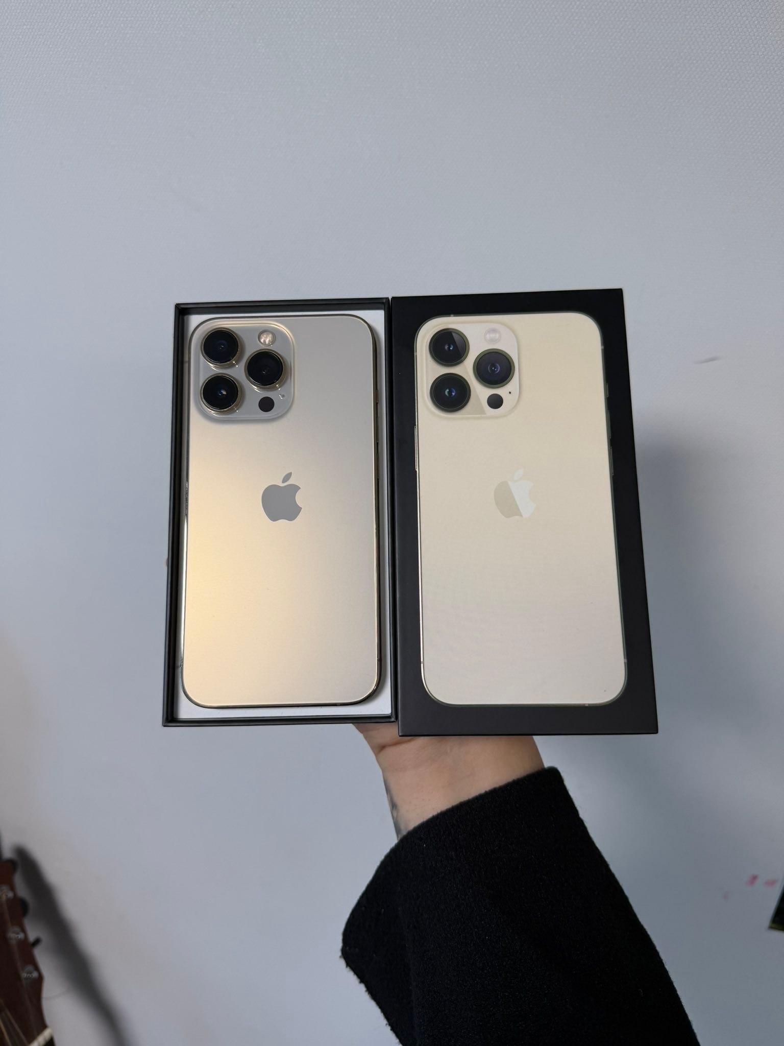 iPhone 13 Pro 512 gb 99^ battery health Clean condtion Gold colour 
