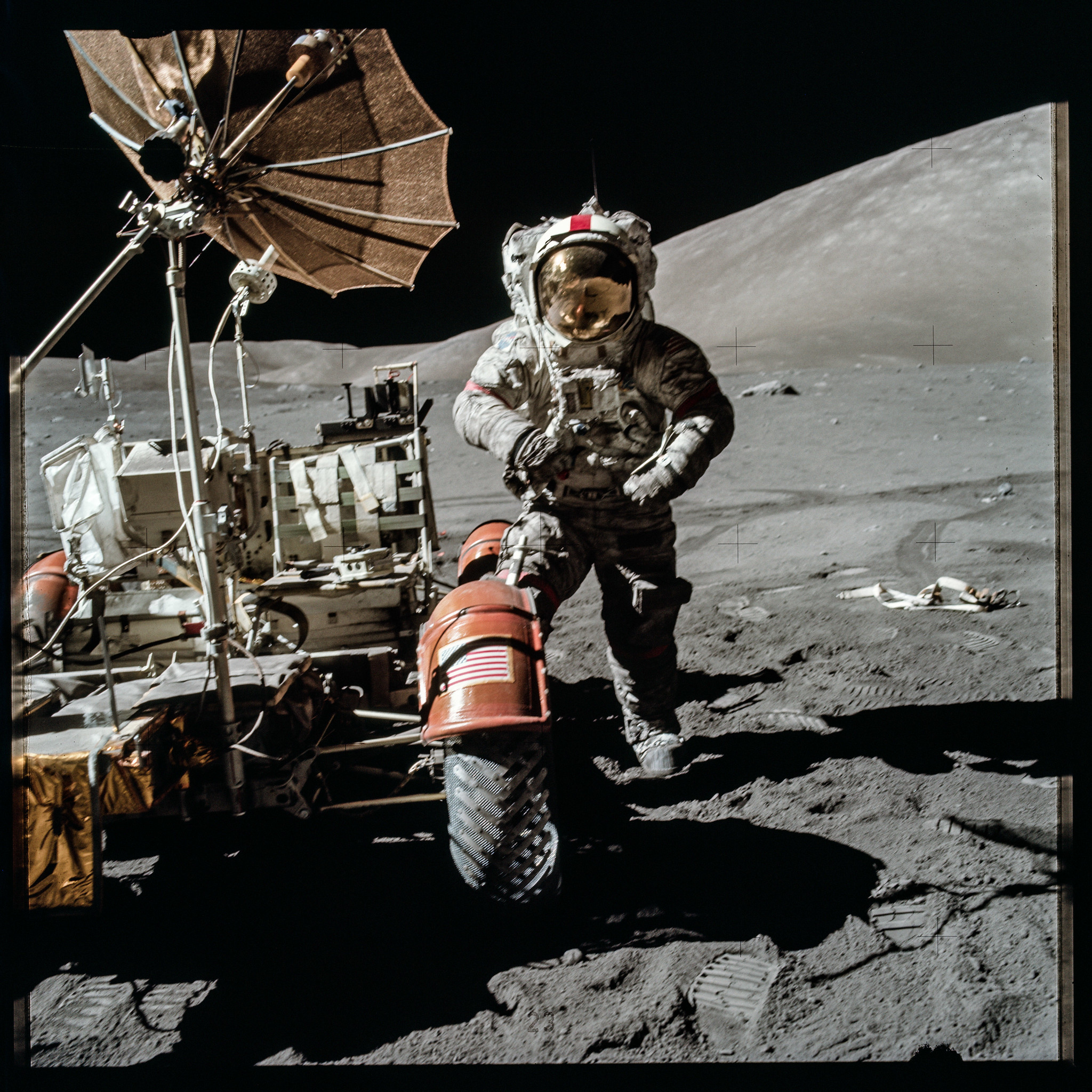 1972’s★ NASA★ アポロ17号★ヒューストン関係者Tie-Pin★銀色 At the start of the third Apollo 17 EVA on the lunar surface, on