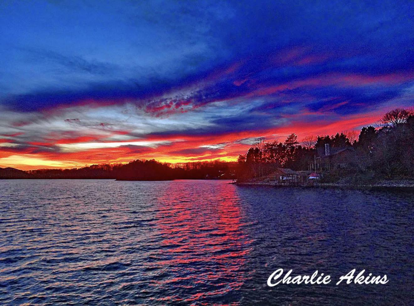 The Lake House on Sunset Point-Smith Mountain Lake, VA