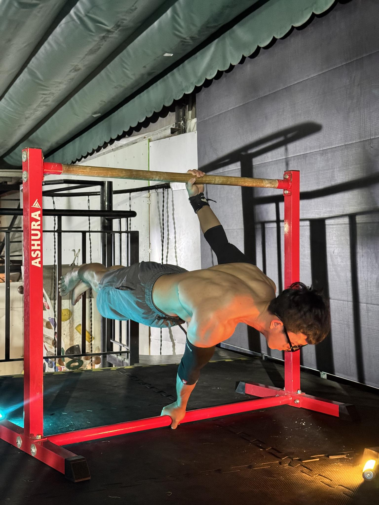 𝐀𝐒𝐇𝐔𝐑𝐀 - Ai đoán đúng tên skill này Ashura sẽ tặng bộ Static bar này ...