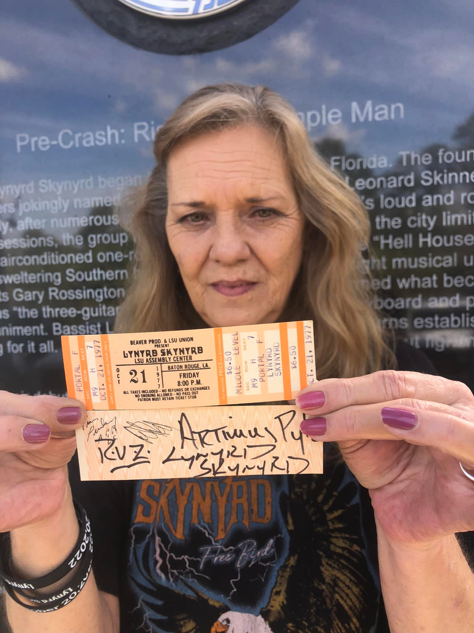 Lynyrd Skynyrd Monument added a... - Lynyrd Skynyrd Monument