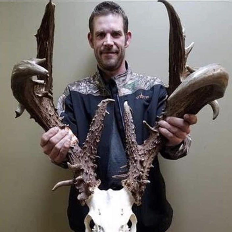 Brad Julian Jr took this incredible main frame 6pt that has an