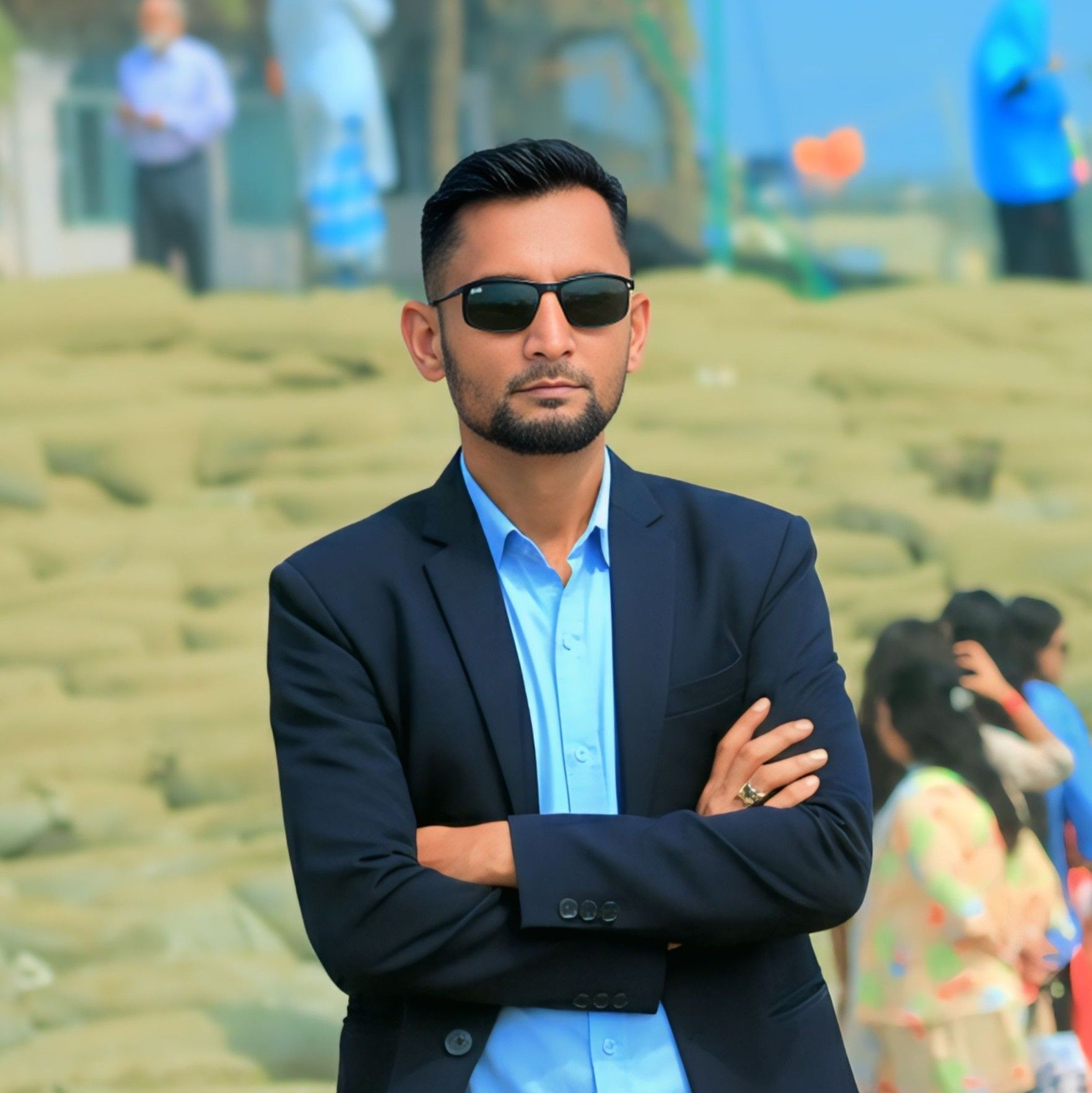 ১২ তারিখ সারাদিন ট্রাক মার্কায় ভোট দিন।🛻🛻🛻🛻 | Md Bashir Rari | Facebook