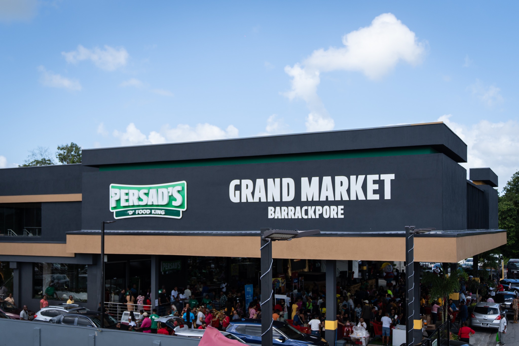 Persad's D' Food King added a new... - Persad's D' Food King