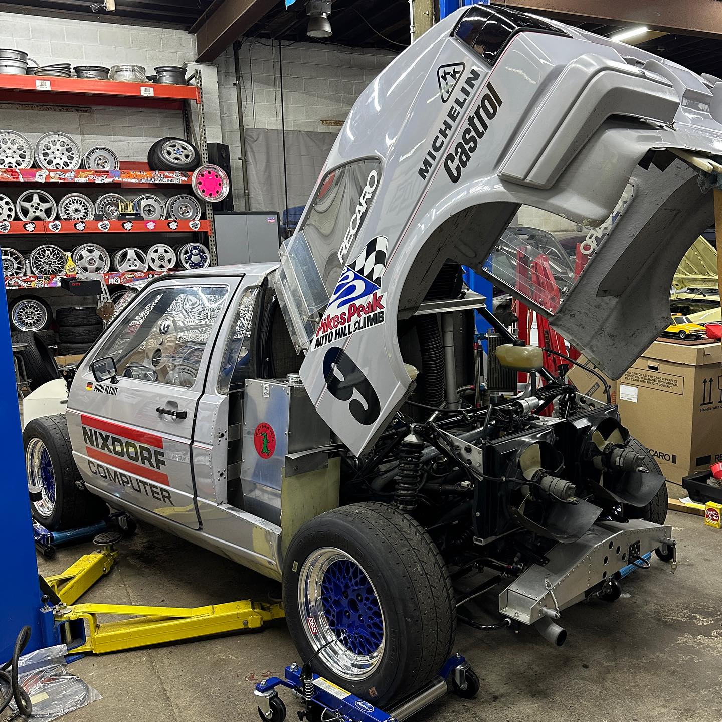 Jamie - 😳😳😳 Opening up the bi-motor 1987 Volkswagen Motorsport Golf ...