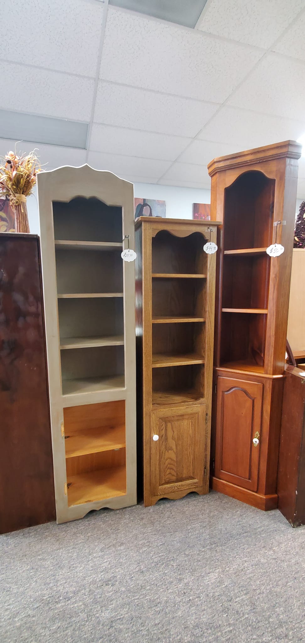 Deals on kids clothing at Pippin's thrift store in Hanover PA