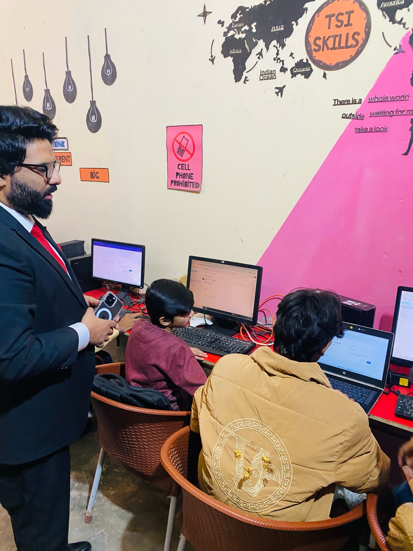 TECH SOLUTION INSTITUTE | Lahore