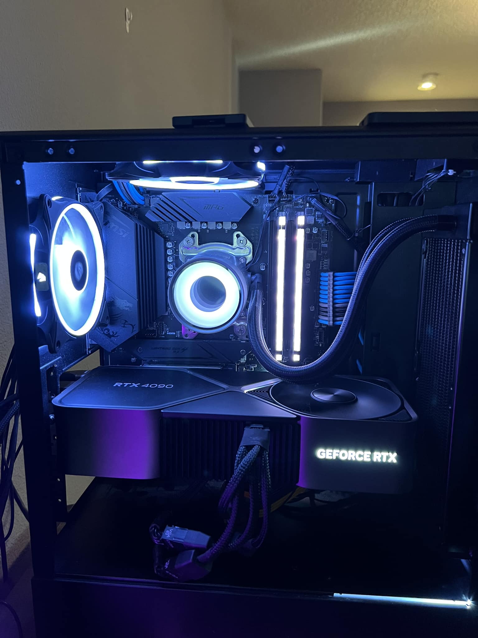 Whoa! I decided to mount up the new Phanteks T30 fans up to a