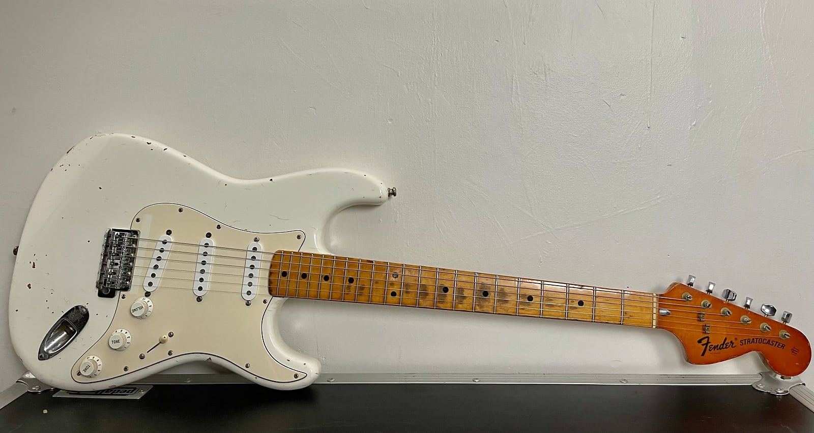 Rescued 1978 Fullerton Fender Stratocaster with EMG 81 and SA pickups