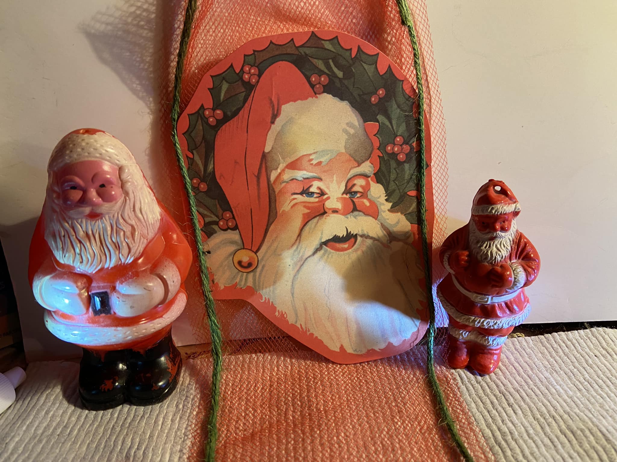 Vintage 1950s German Santa Candy Container display picture 1
