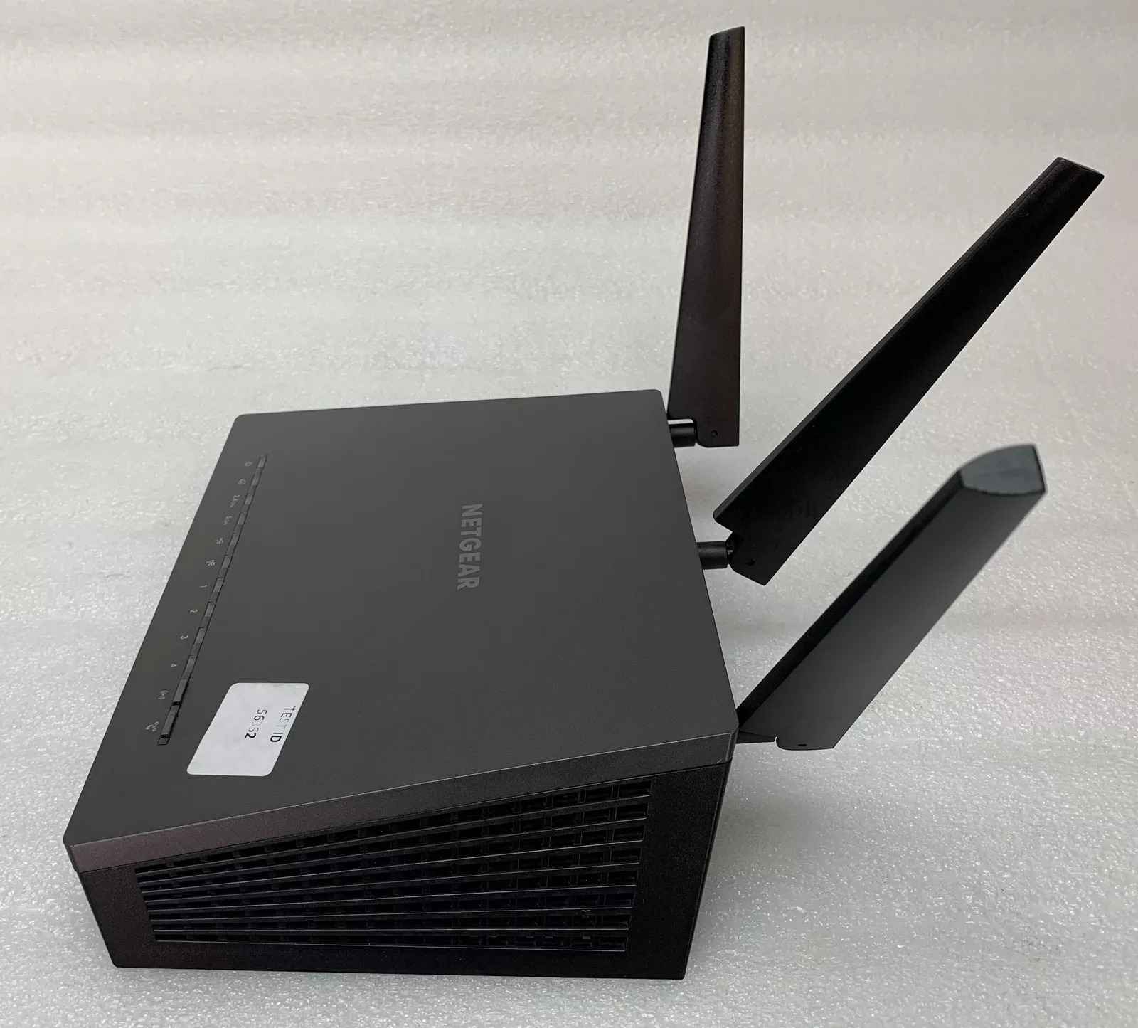Netgear Nighthawk R7000 Dual-Band 5G AC1900 Router (USA) - Bridges ...