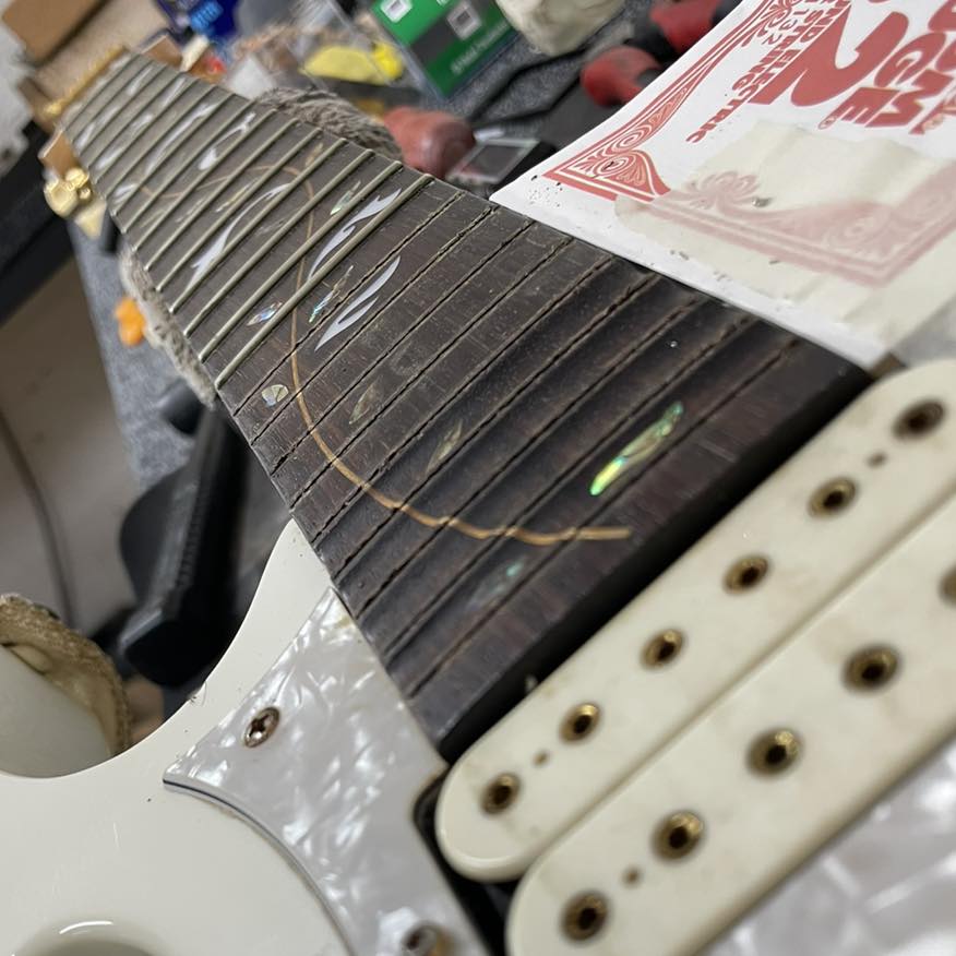 Should I replace hardware on my 2005 Ibanez JEM7V WH?