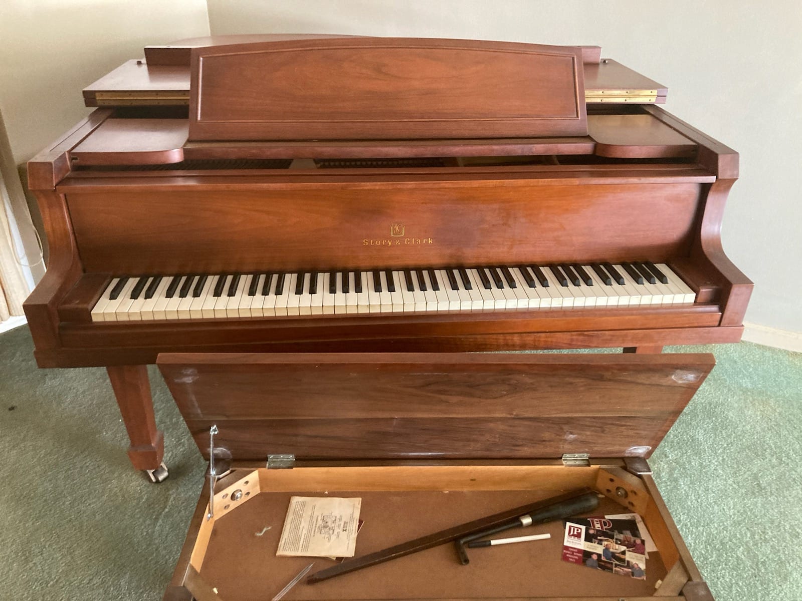 Mike Kessler Davison Piano Tuning | Crystal City MO