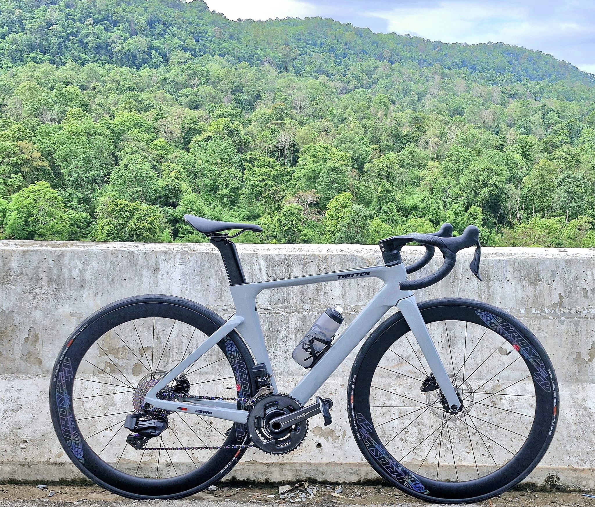TWITTER R12 PRO 26SP. CARBON WHEELS เกียร์ไฟฟ้า EDS TX 13SP