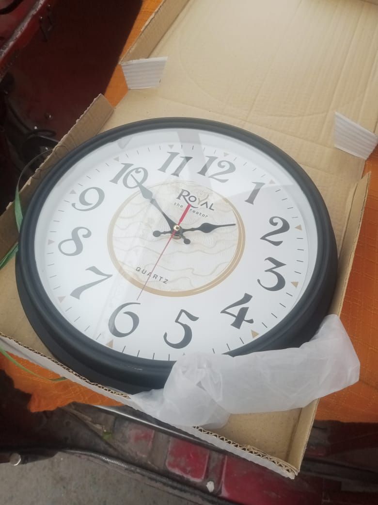 Moonistic - 🕰️ Customised Wall Clocks for Your Brand & Space 🕰️ Make ...