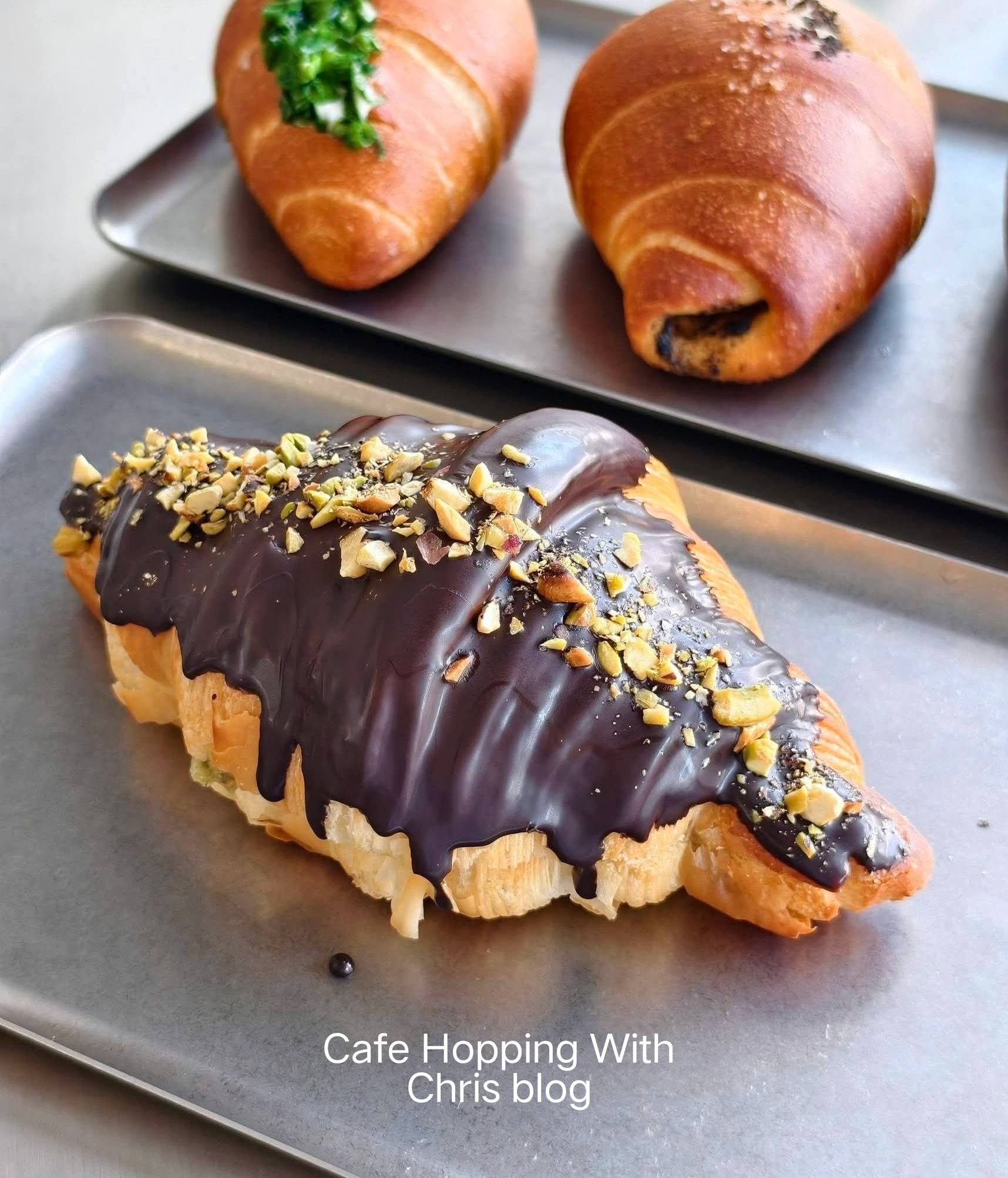 ROTI LAH! 🆕 Japanese inspired... - Cafe hopping with Chris | Facebook