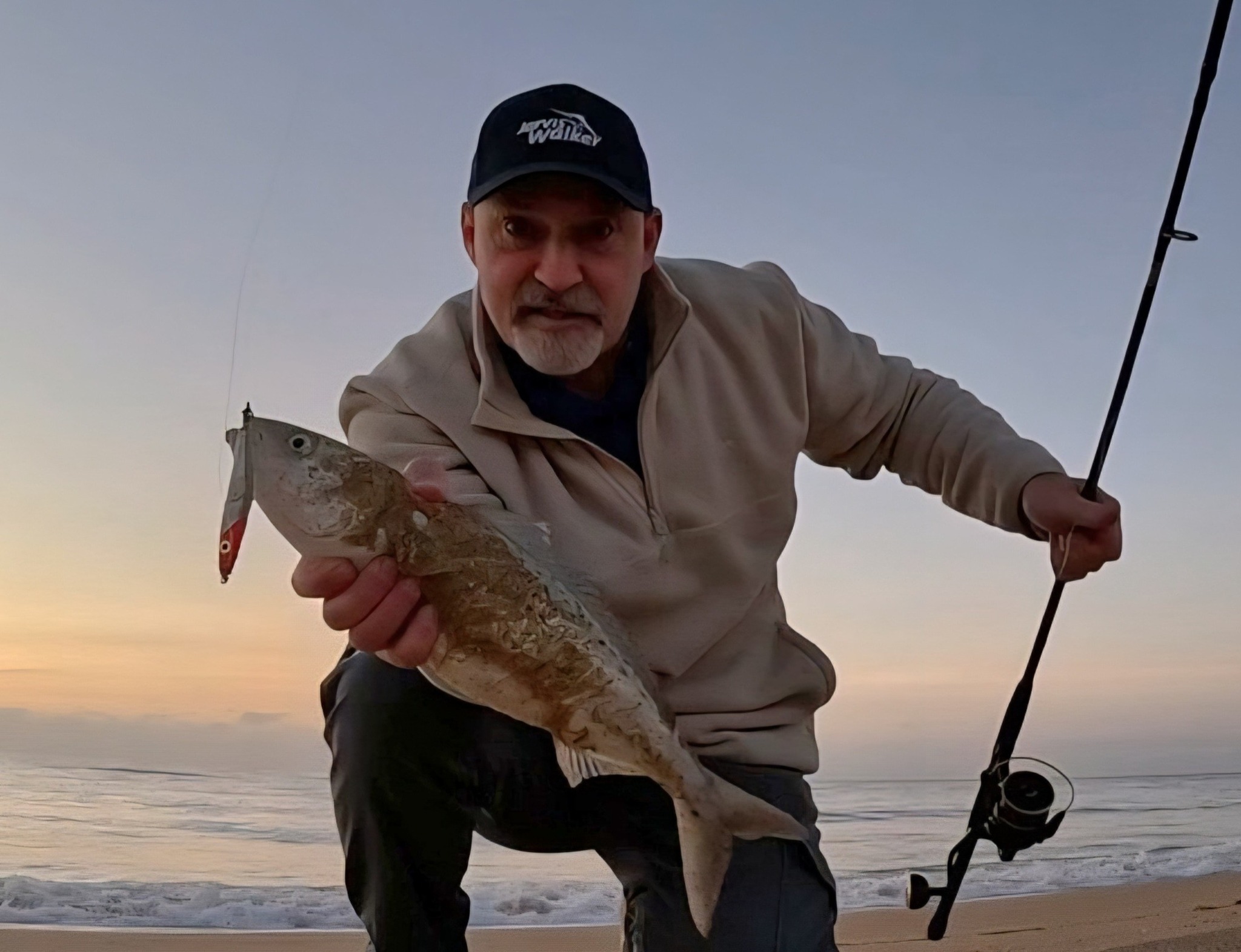 beach fishing with metal lures ES Casting Metals 1.80 oz / Mullet made from mold to painting and might have some slight color and glitter variations How to Fish with Metal