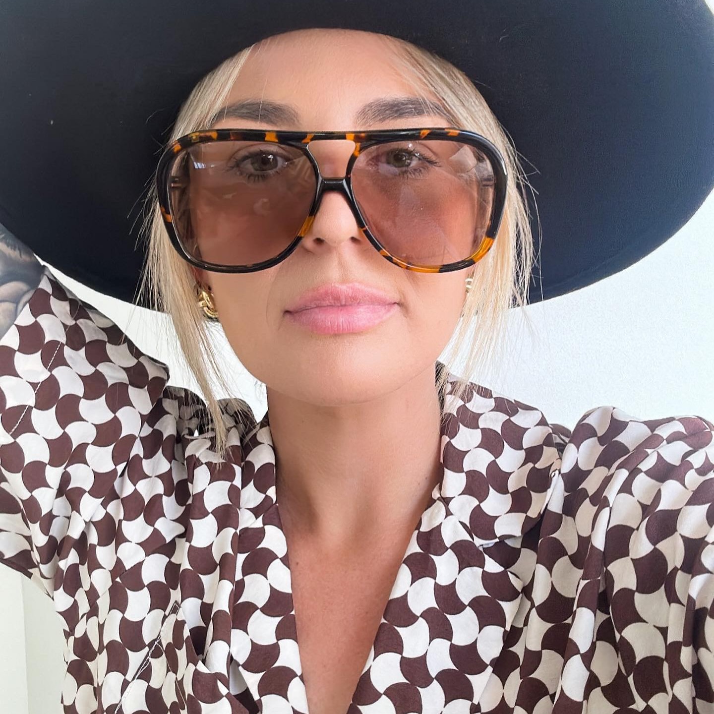 The BANG handcrafted from our Dark tortoise Japanese acetate is a 