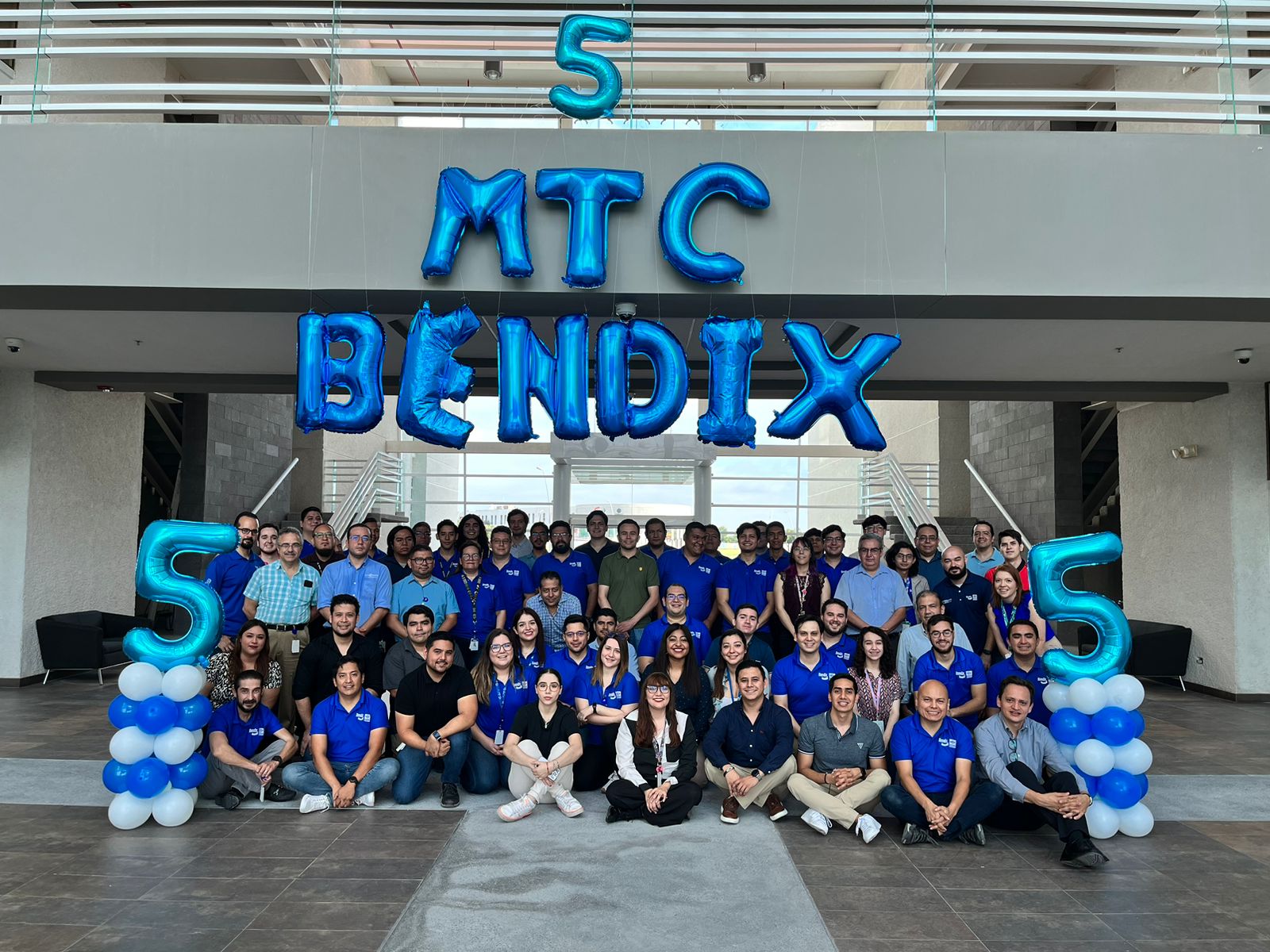 Auto - El Centro Técnico de BENDIX en MONTERREY, MÉXICO, Cumple cinco ...