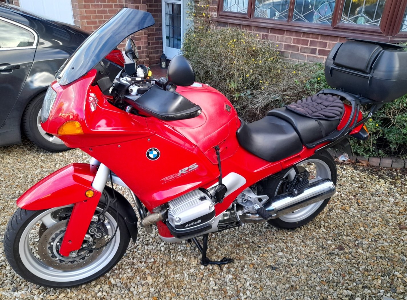Man レコード Check out this superb 1997 BMW K1200RS with just 15,216 miles