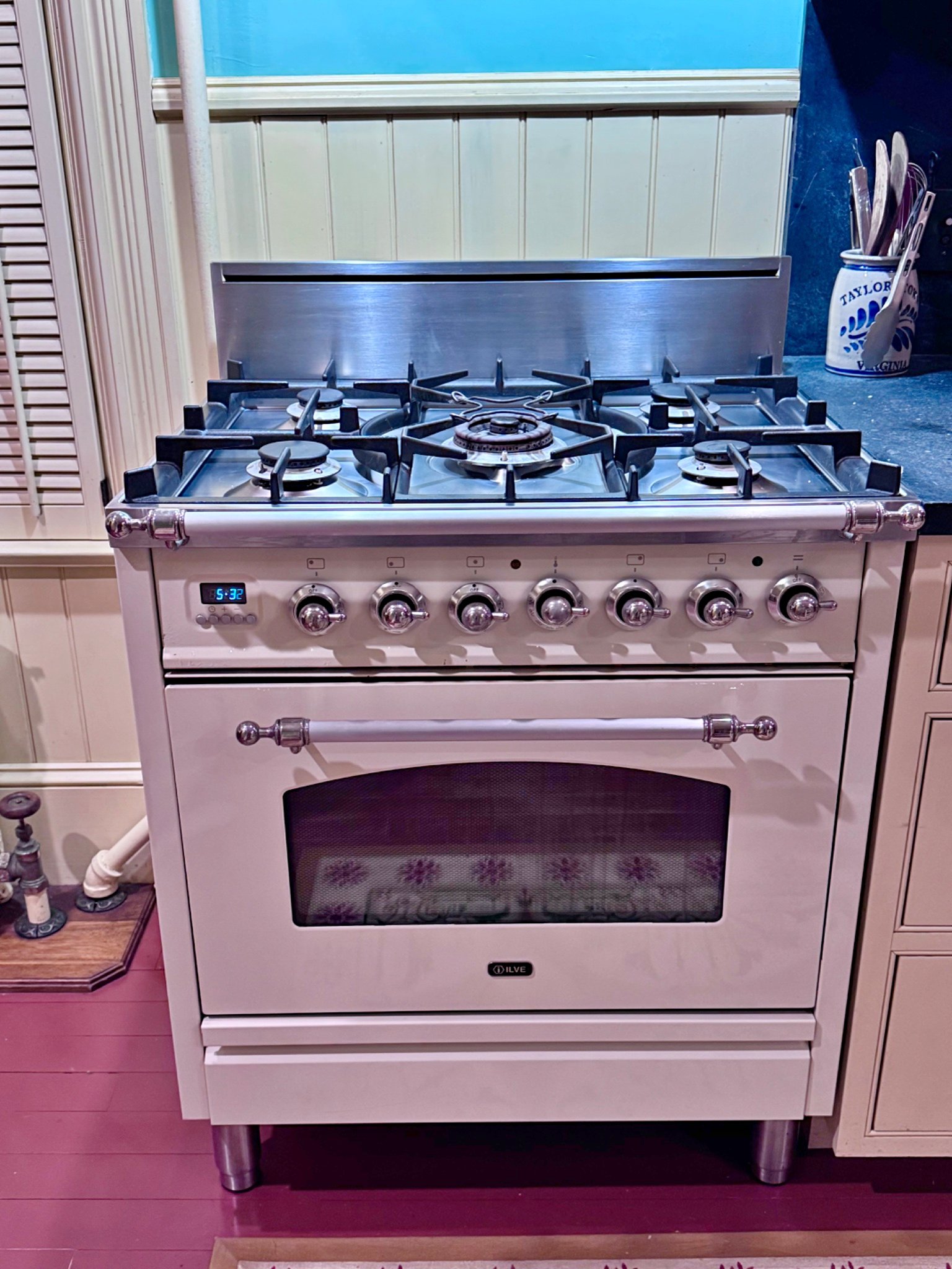Ilve Italian Gas Range & Oven—30” - Ranges & Ovens - Waterford ...