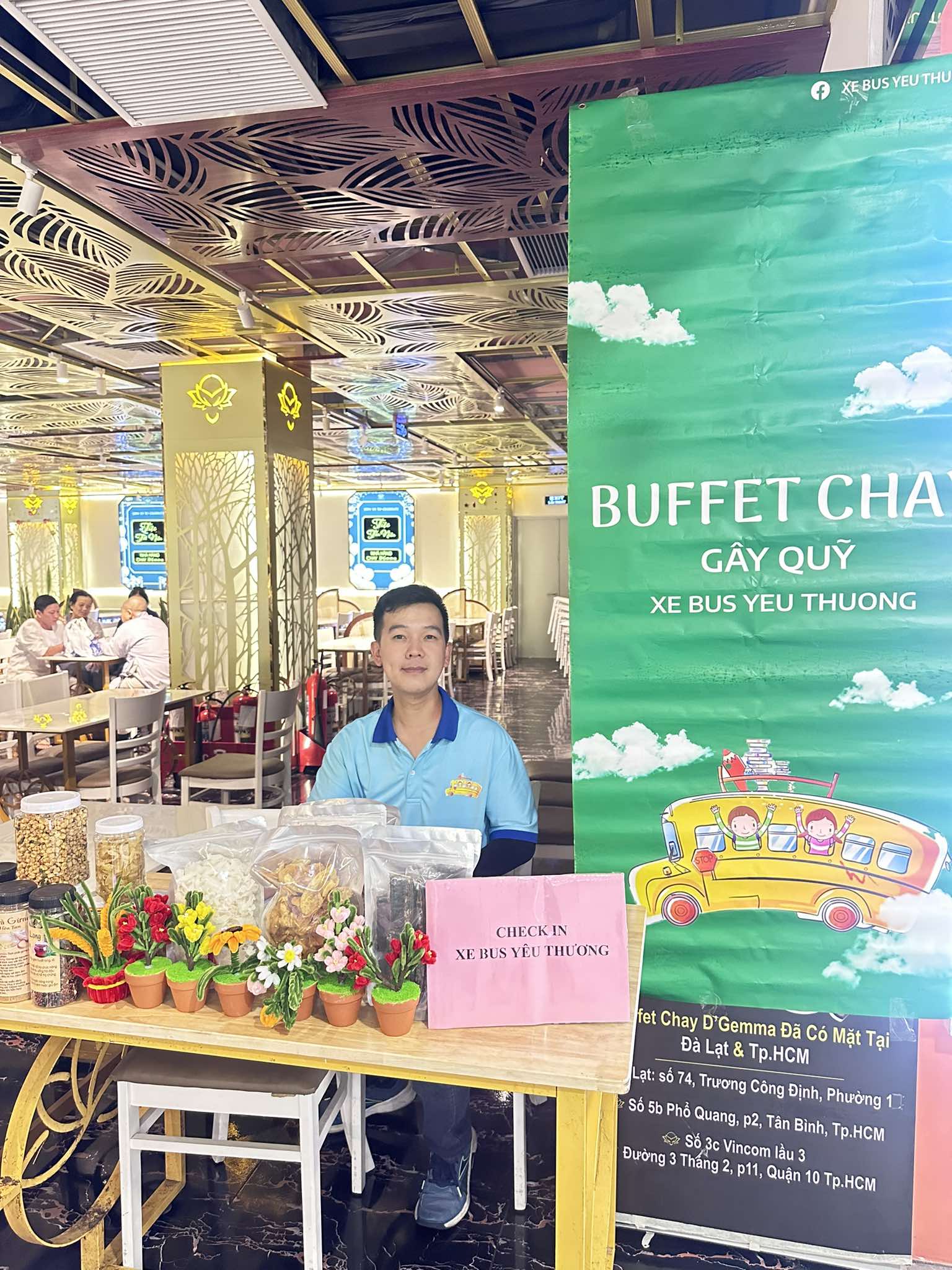 NẾU CÓ 1 NHÓM 5 NGƯỜI ĐI ĂN BUFFET... - Xe Bus Yêu Thương | Facebook