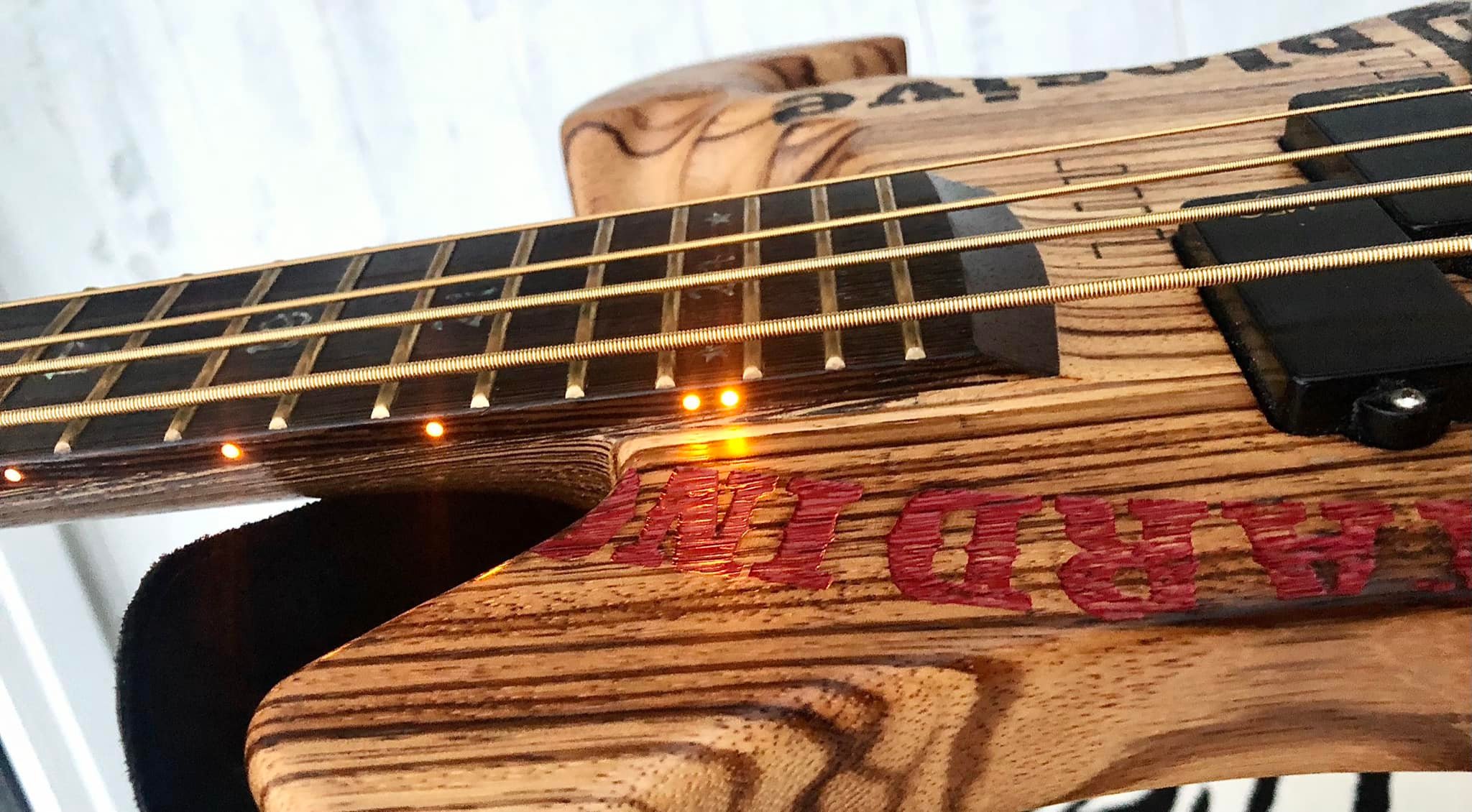 Warwick Buzzard bass review and features