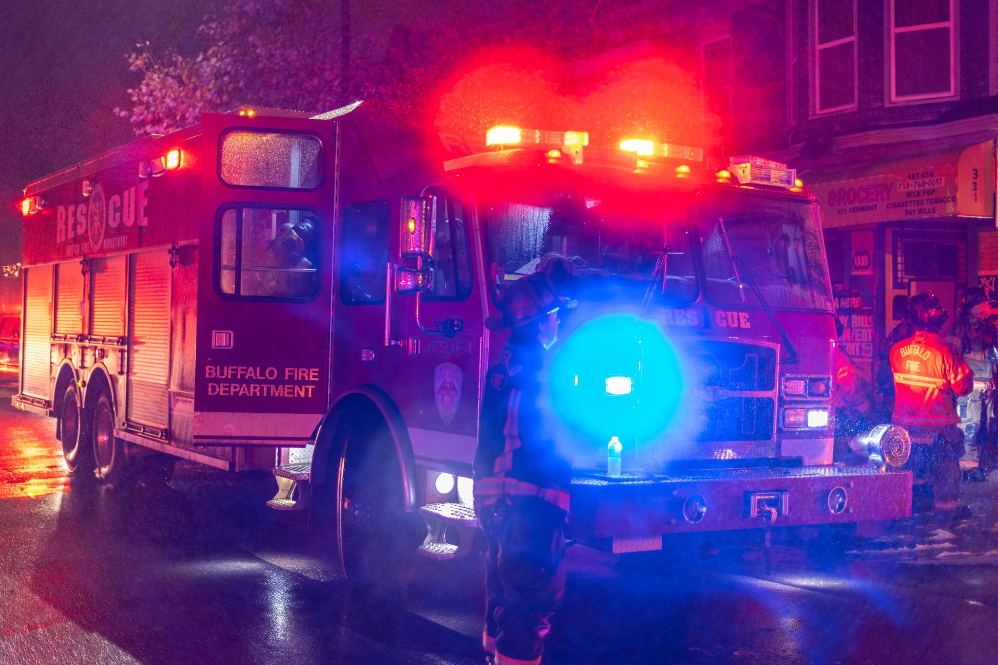 Buffalo Fire &... - Buffalo Fire & Rescue On Scene Photos