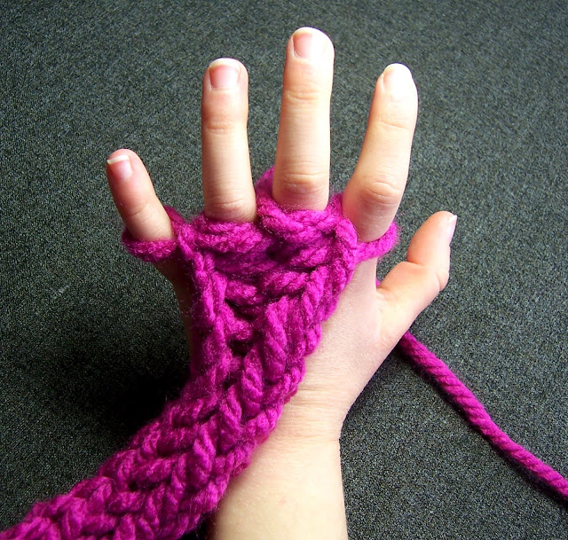 Childhood - Have your kids tried finger knitting? 🧶 Tutorial below👇 ...