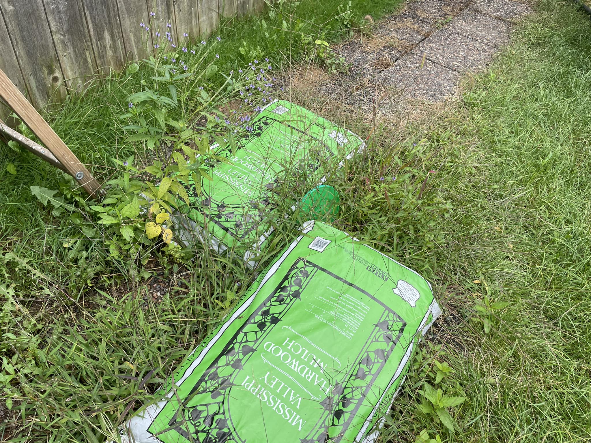 Can I reuse old bags of mulch?