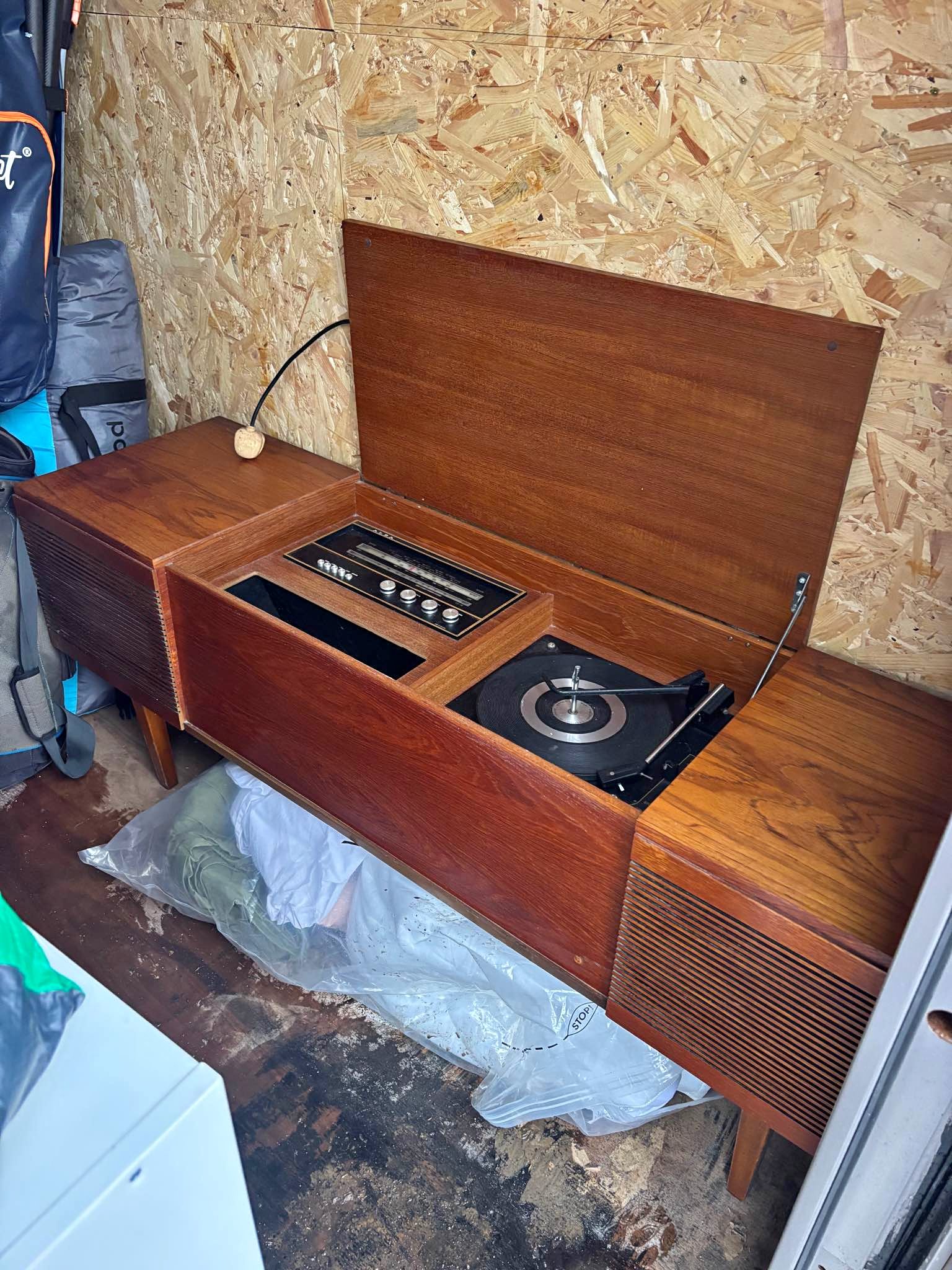 Vintage 1970's Alba Record Player / Radiogram - Radios - Newquay ...
