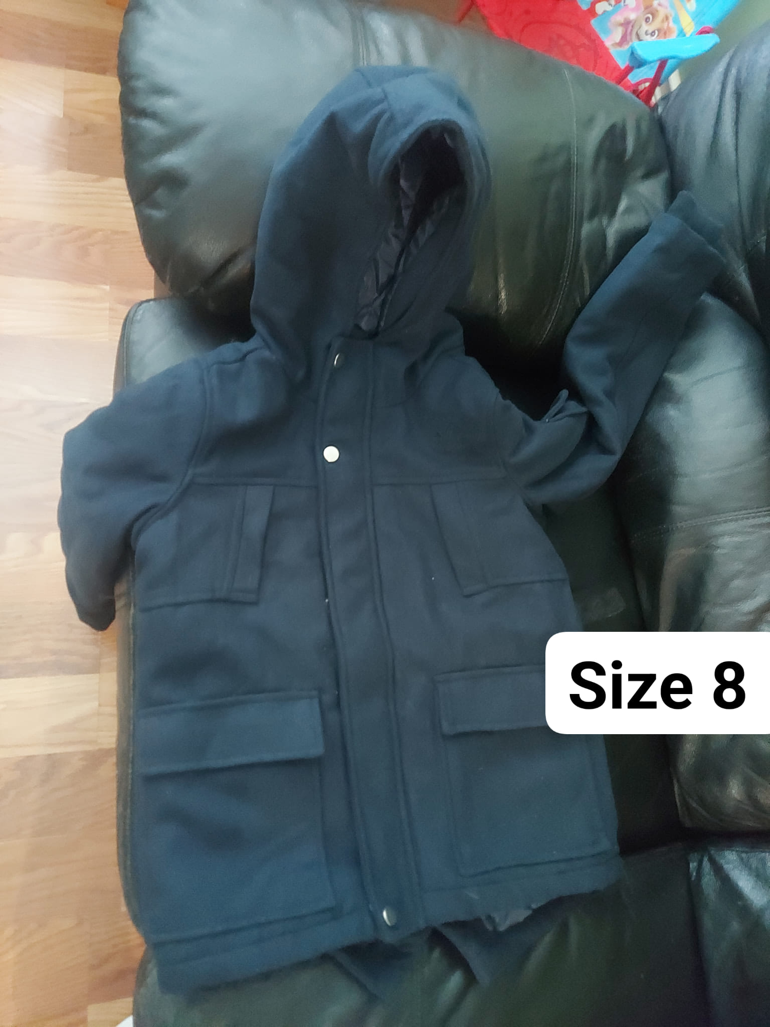 Never never been worn not sure what it is but I know it's a size M
