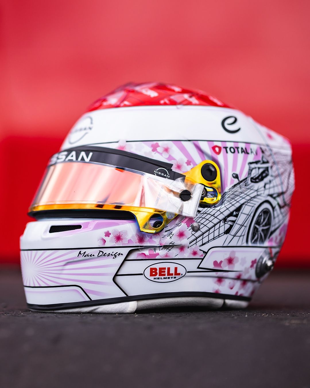bell helmet cherry for women or men Nala Adult Road Bike Offering riders a vintage look with a modern flavor We've had some absolutely beautiful