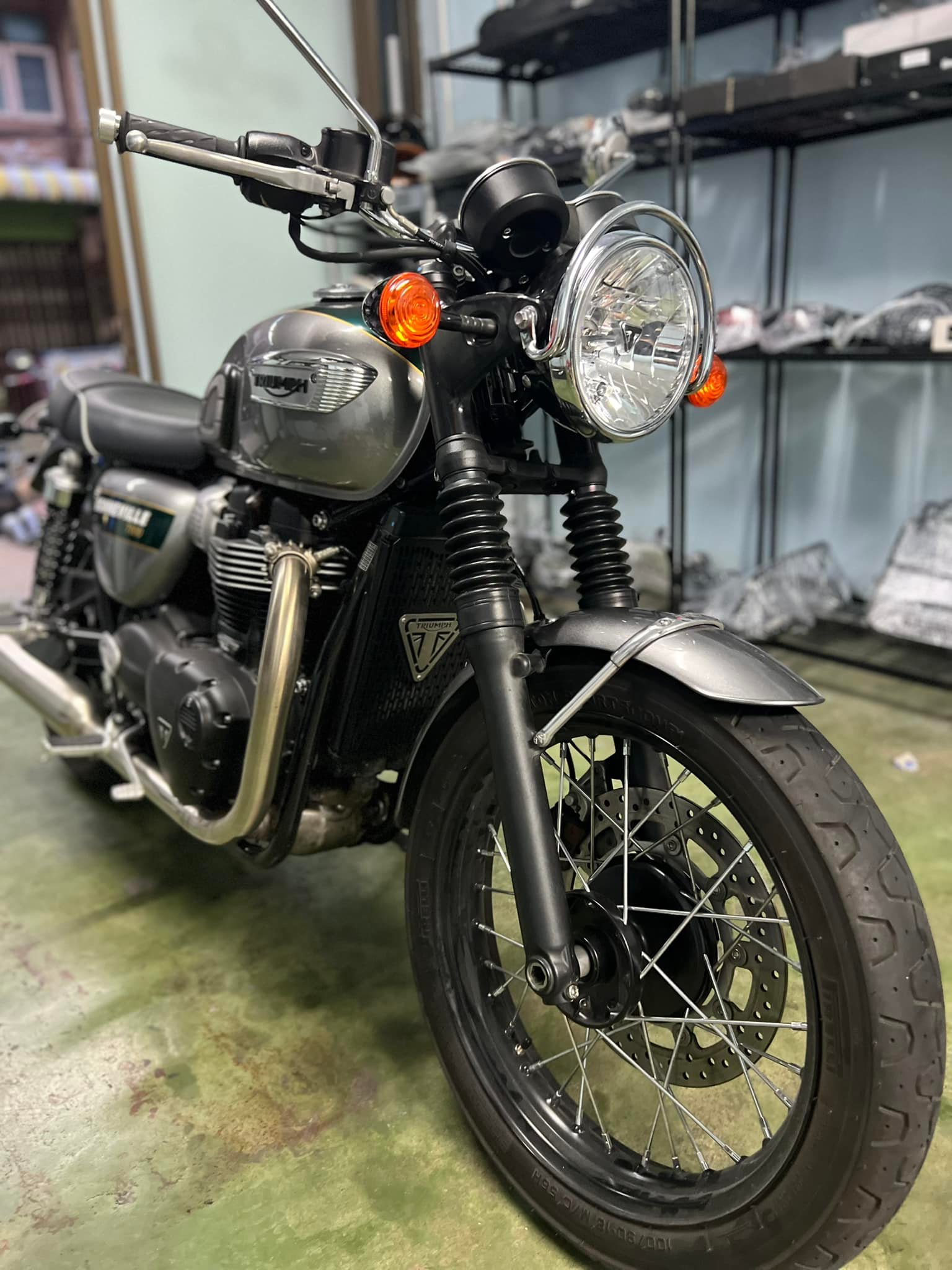 WSW Custom Bike - กาดไฟหน้า 1000 ยางโช๊คหน้า 1500... | Facebook