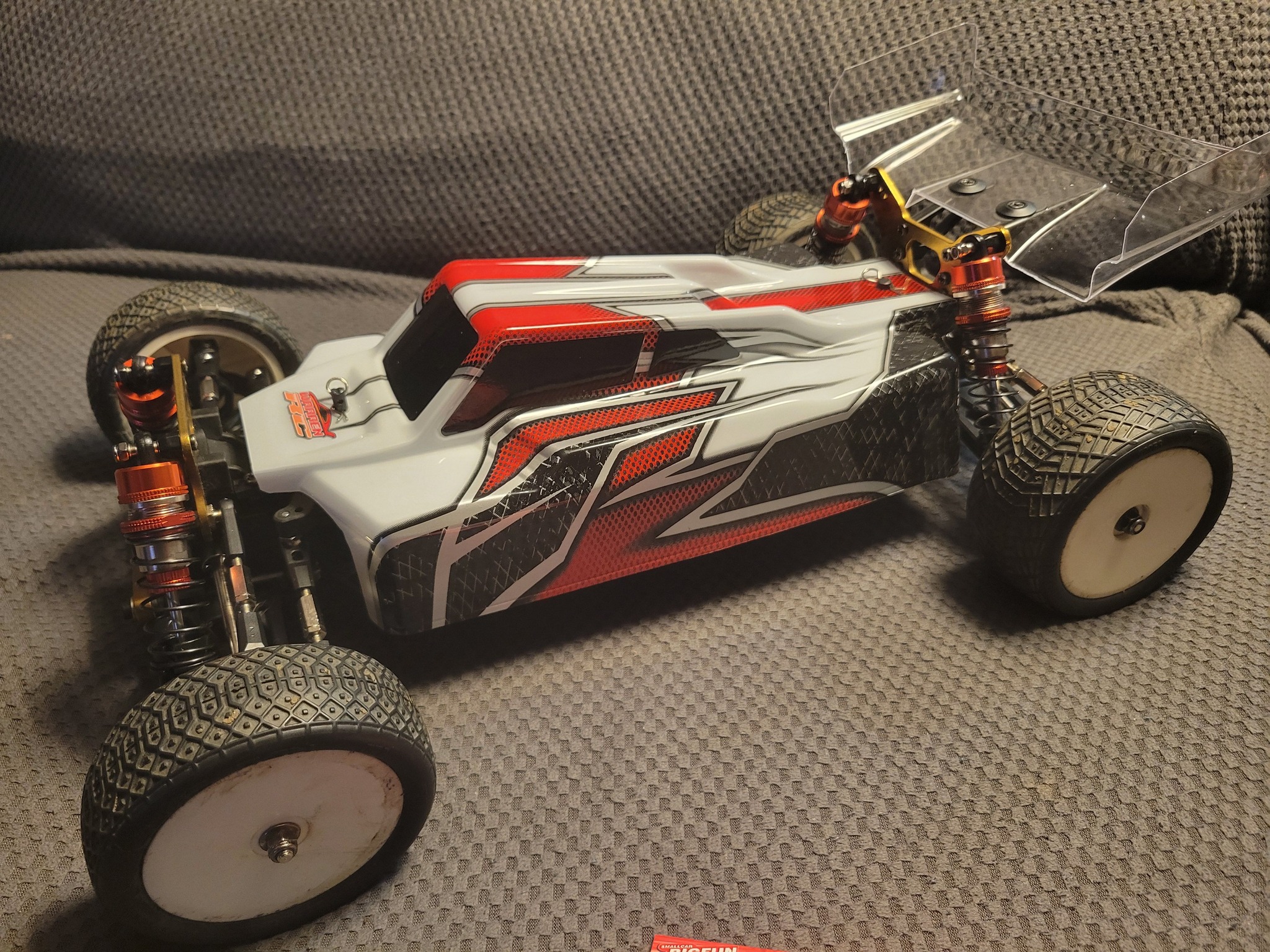 XKs/Wltoys 104001 1/10 scale buggy review and upgrade ideas
