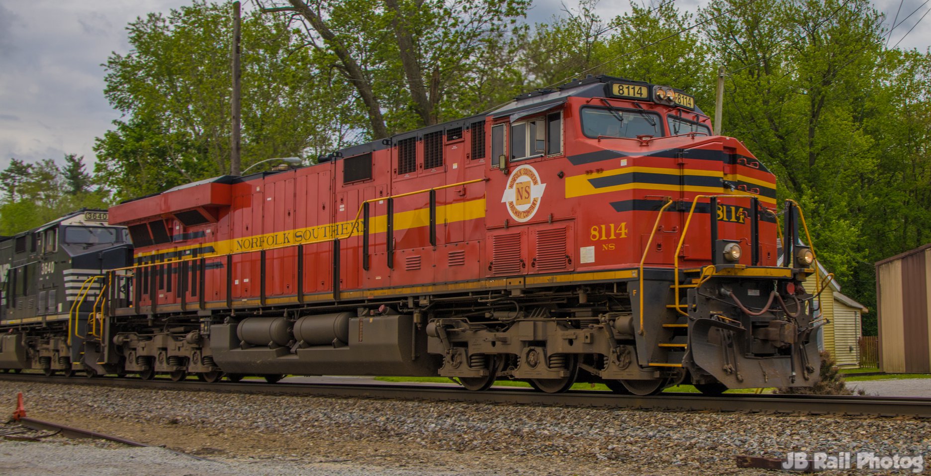 nsページ Norfolk Southern SD70ACC 1823 with misaligned lettering