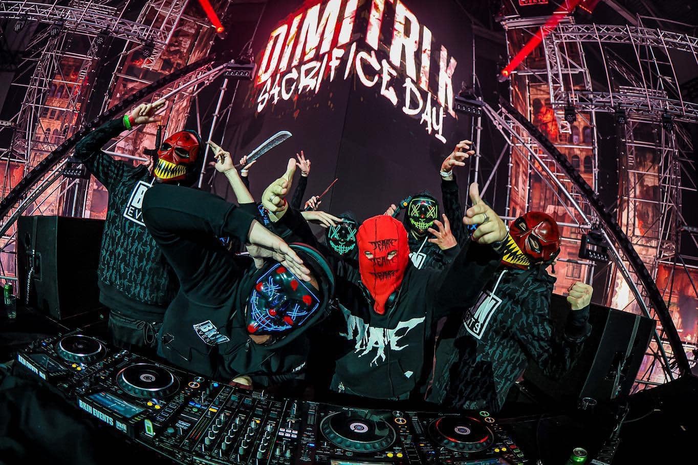 Dimitri K presented his massive new show ???? ?? ????? 