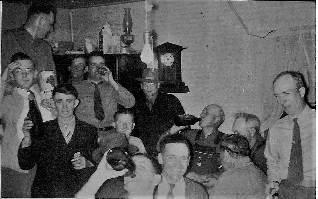 Who are the members of the Farley Mountain Oyster Club?