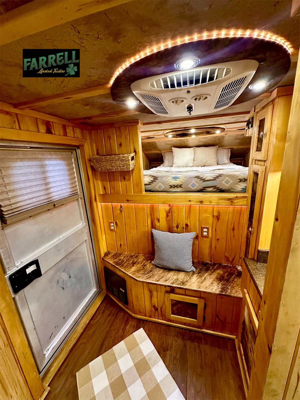 Farrell Livestock Trailers... - Farrell Livestock Trailers