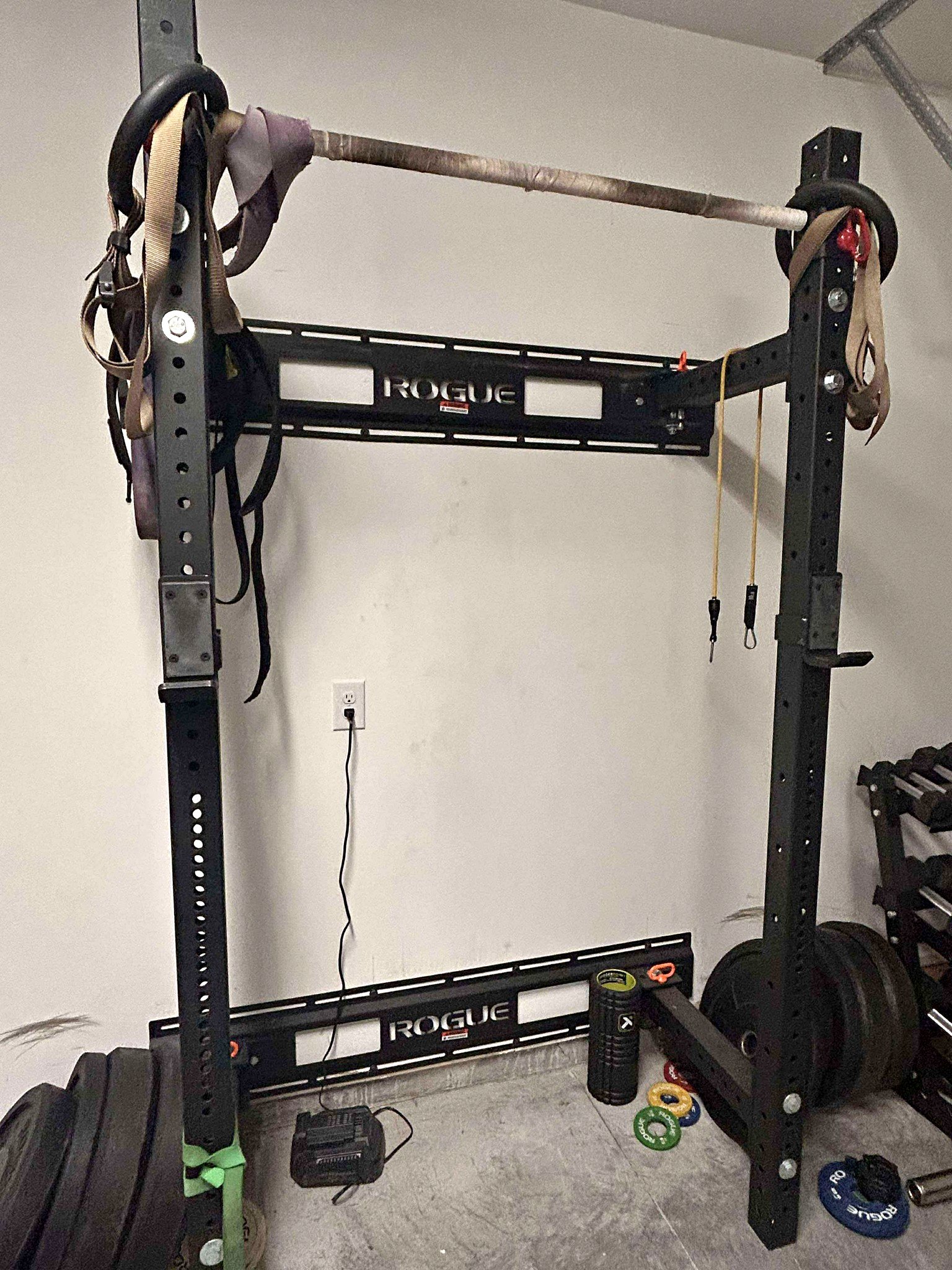 Rogue RML-3W Fold Back Wall Mount Rack w/ Stringers - Weight Lifting ...