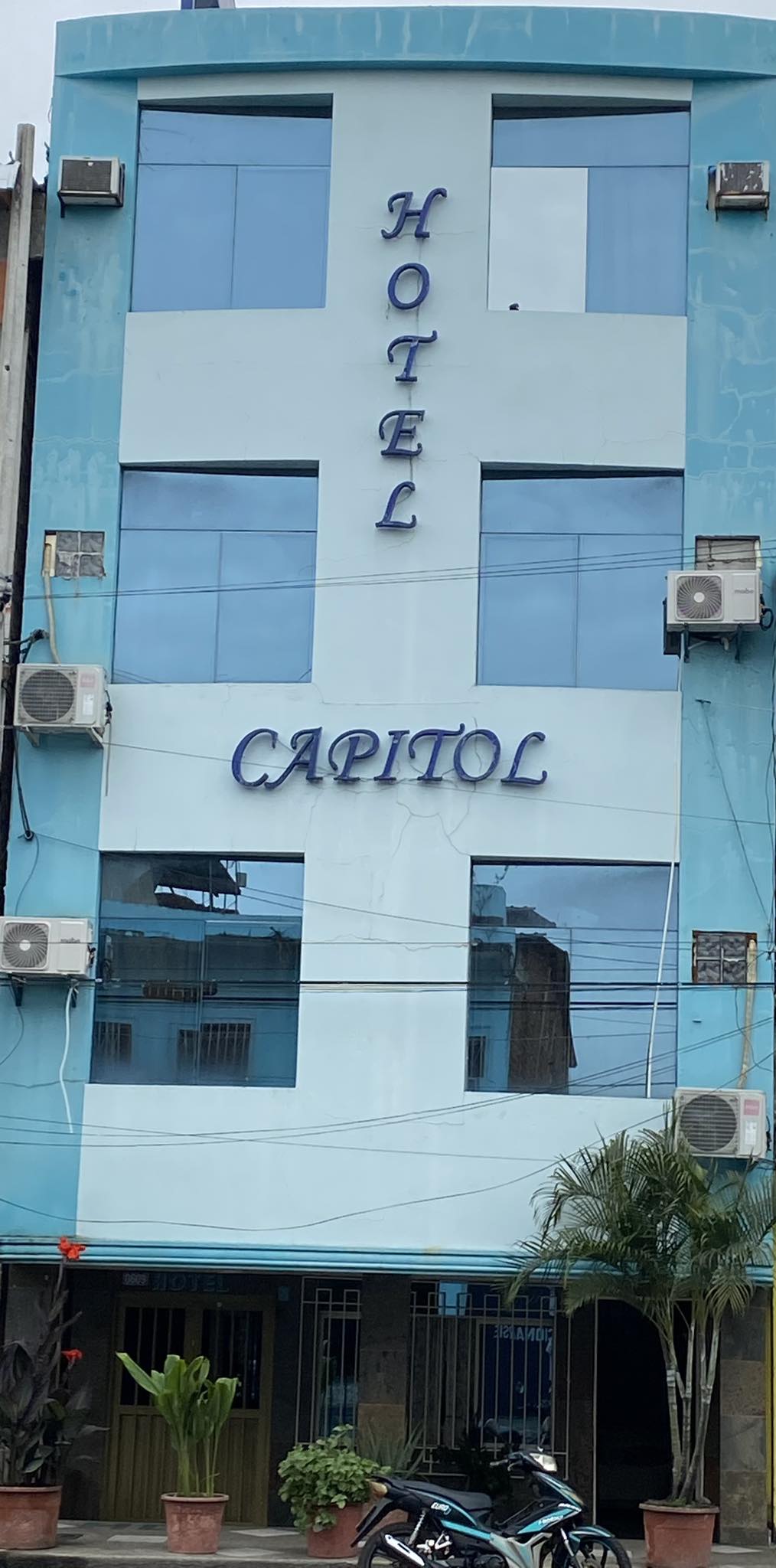 Hotel Capitol
