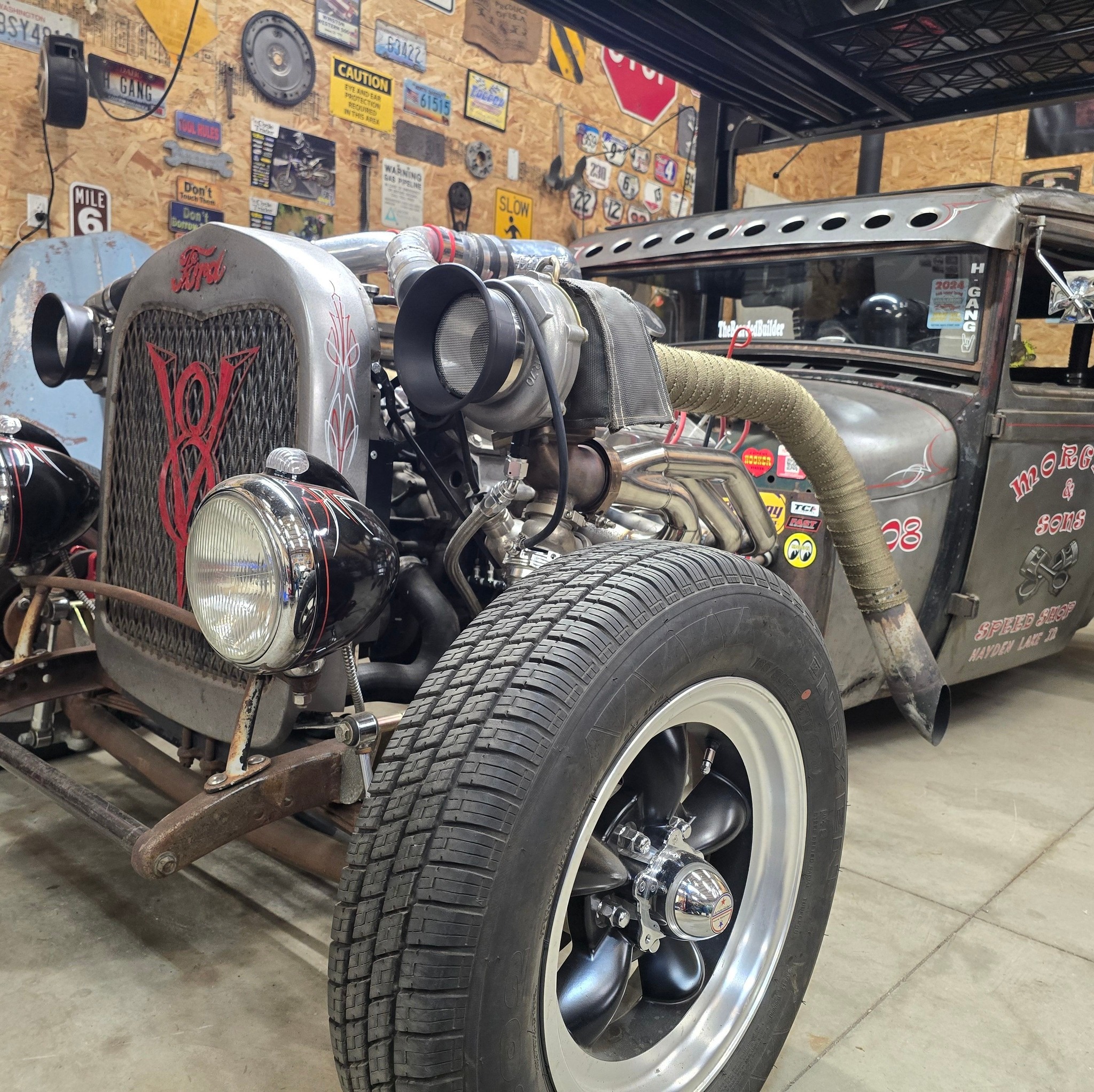 IT'S ALIVE. Rasmussen House of Customs bad ass Rat Rod. Unbelievable 90 ...