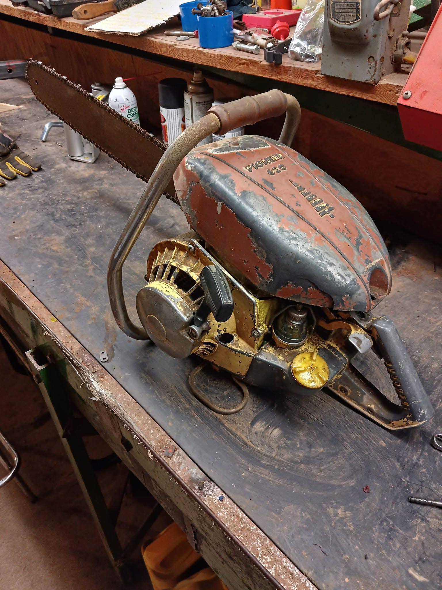 The 103cc Pioneer 600 Chainsaw, made 1958 - 59!